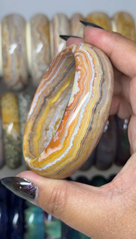 Laguna Lace Agate Bangle 61.1mm