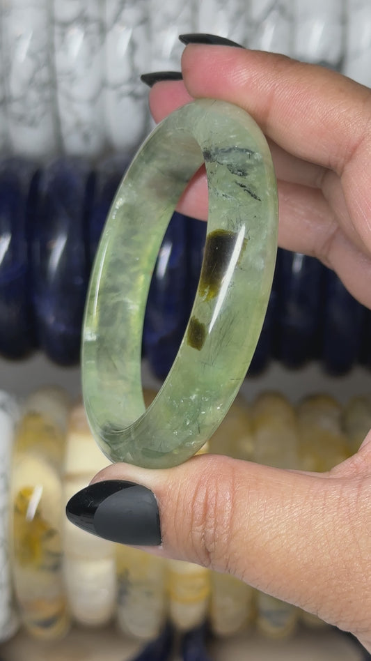 Prehnite Bangle 57.9mm