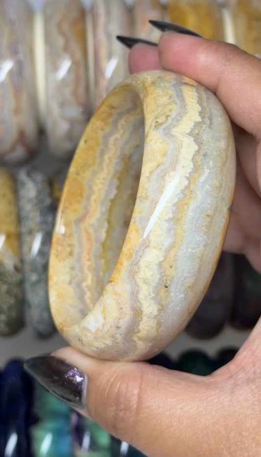 Laguna Lace Agate Bangle 63mm