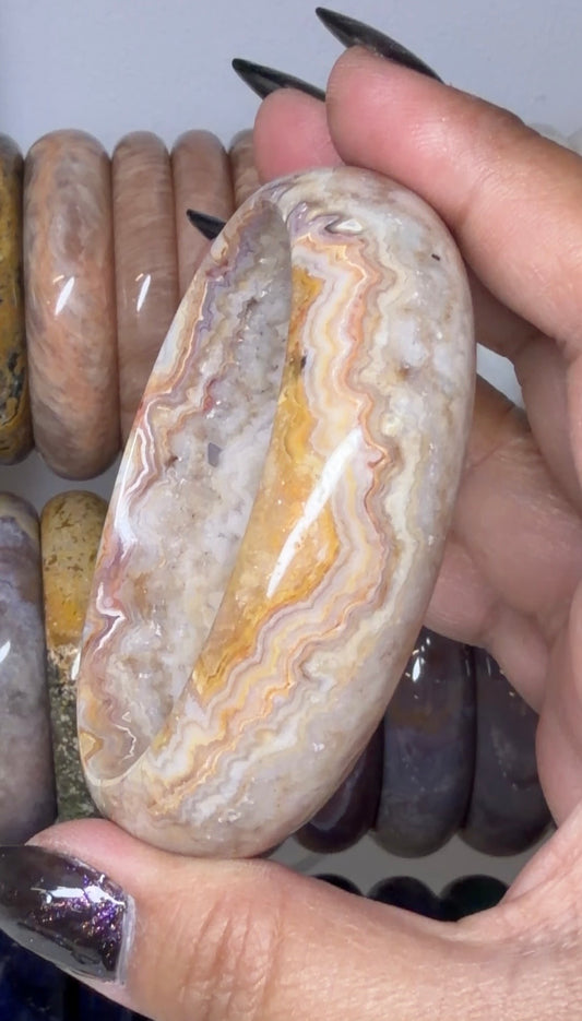 Laguna Lace Agate Bangle 59.3mm