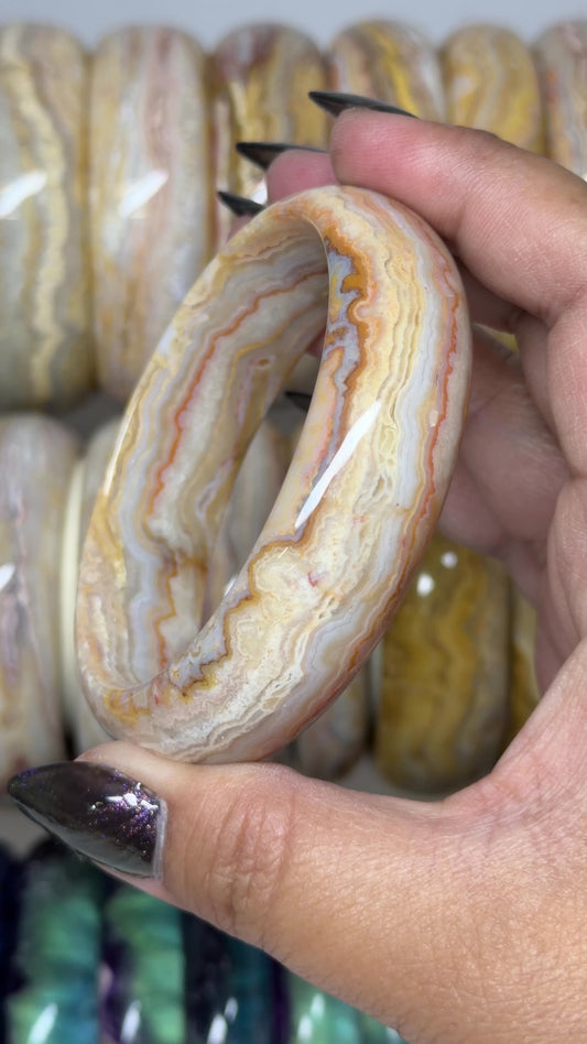 Laguna Lace Agate Bangle 60.4mm